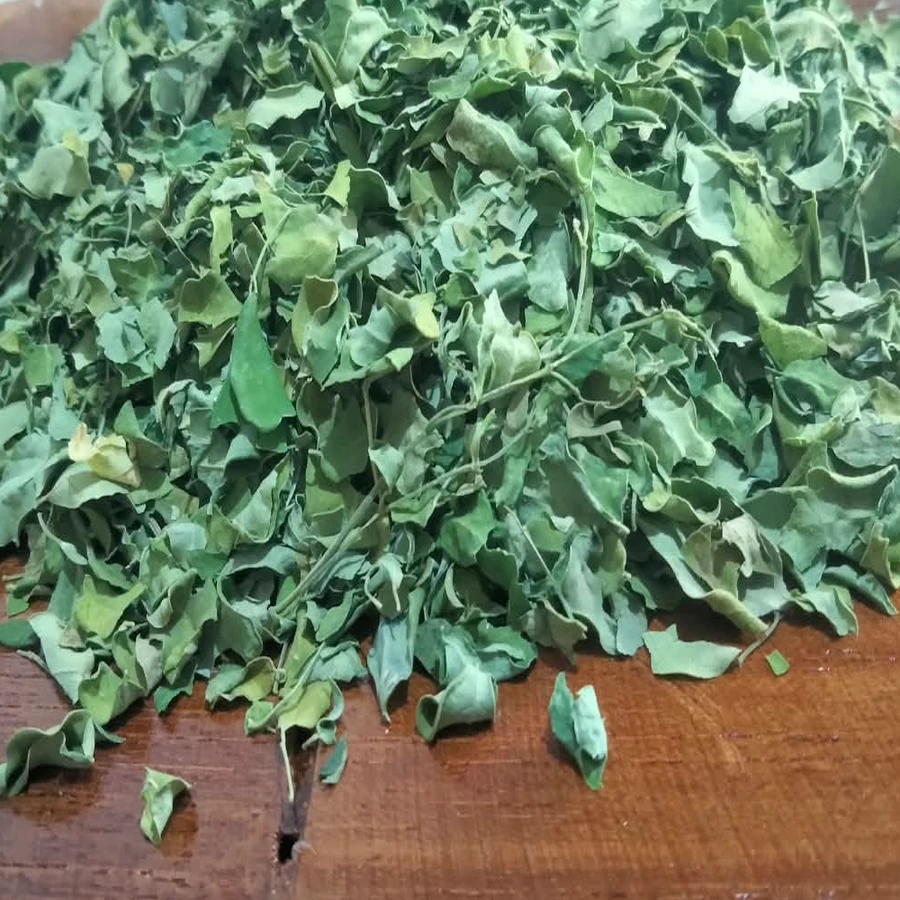 Selected loose tea leaf cut